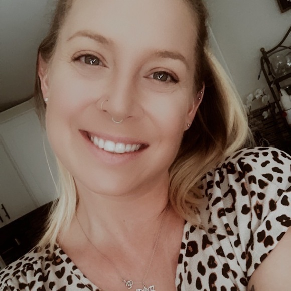 Meet your Posher, Katie - Picture 1 of 1